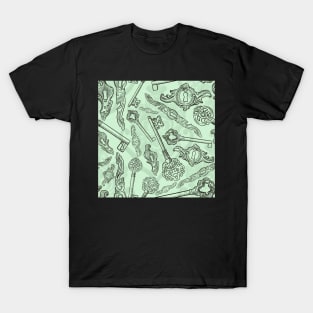 Rococo locks and keys pattern design T-Shirt